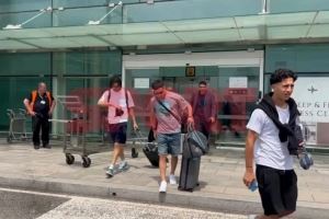 19岁边锋巴德吉抵达巴塞罗那：非常高兴能与巴萨签约