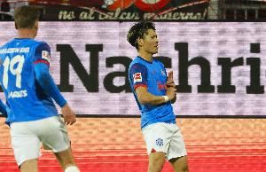 德天空：町野修斗解约金过期，荷尔斯泰因基尔标价1000万欧