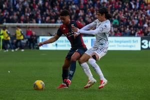 全市场：米兰开始与德温特的团队接触，探讨俱乐部项目和战术理念