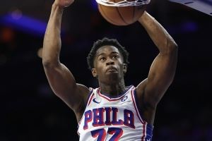 这新秀不得了！埃奇库姆新秀前三场砍下75分 超越AI排名队史第二