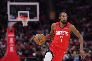 KD:即使我投篮手感不好对手仍想包夹我 我的队友利用了这一点